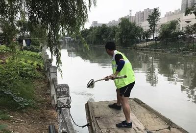 【全民護(hù)河 心暖吳江】同里青年志愿者服務(wù)隊(duì) 防治水污染，守護(hù)夢(mèng)里水鄉(xiāng)